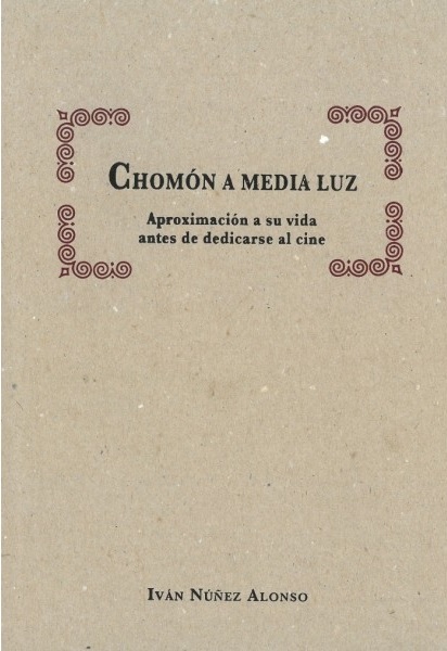 CHOMON A MEDIA LUZ