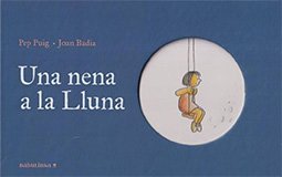 UNA NENA A LA LLUNA
